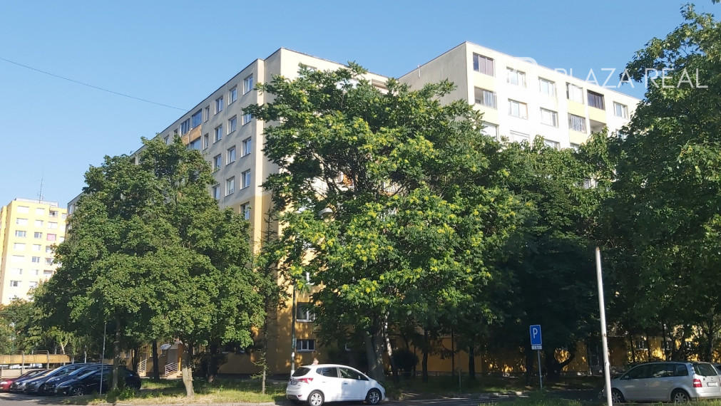 PREDAJ exluzívne 3i byt Wolkrova- výhľad zeleň, 10min centrum.
