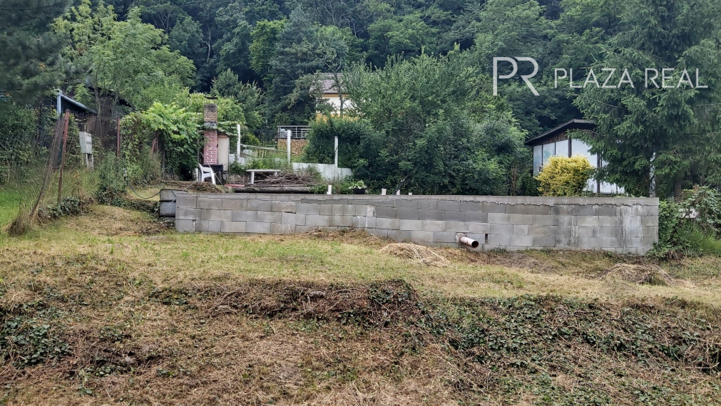 REZERVOVANÝ  POZEMOK NA PREDAJ BRATISLAVA IV.+STAVEBNÉ POVOLENIE+PROJEKT BUNGALOV