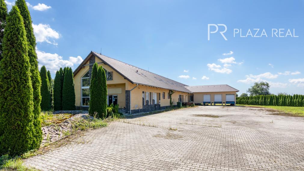 Predaj pozemku a budovy s apartmánmi, 5457 m2, Pravenec, Prievidza
