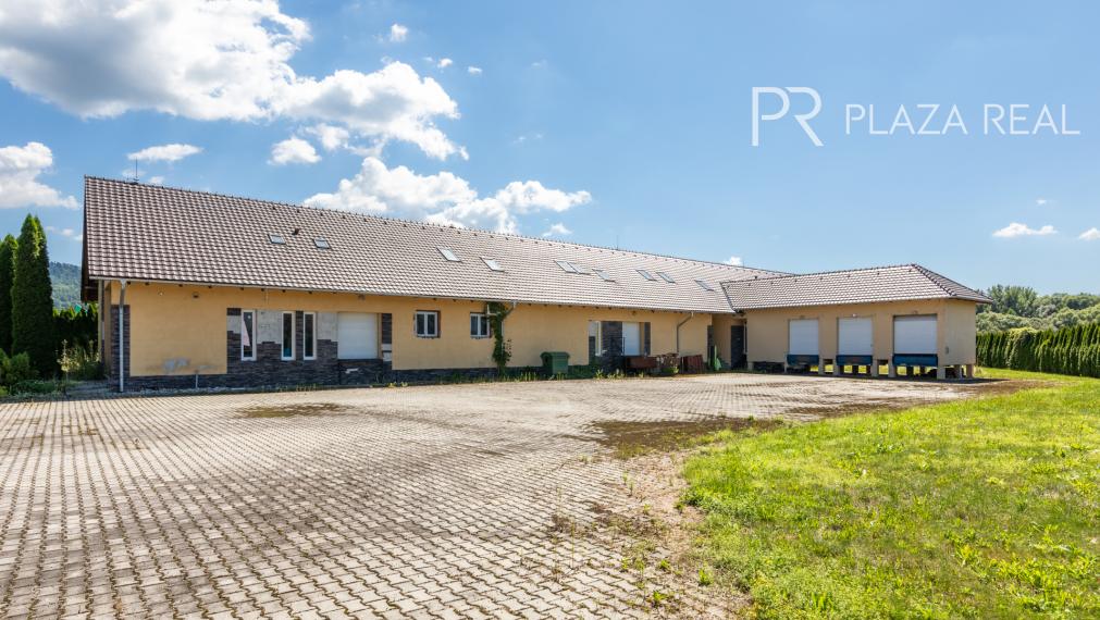 Predaj pozemku a budovy s apartmánmi, 5457 m2, Pravenec, Prievidza