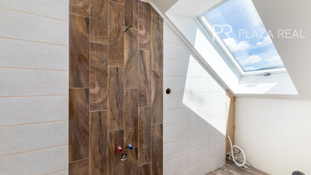 Predaj pozemku a budovy s apartmánmi, 5457 m2, Pravenec, Prievidza