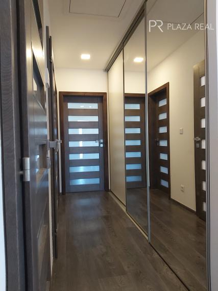 REZERVOVANÉ NOVOSTAVBA 4 izbový rodinný dom v Malom Raji  ponúka súkromie v tichej ulici