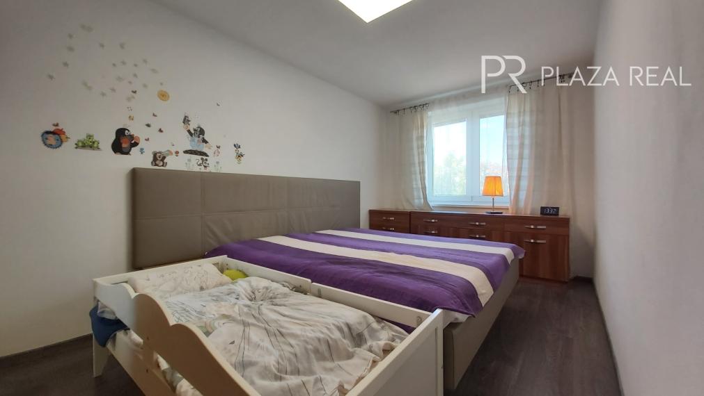 REZERVOVANÉ NOVOSTAVBA 4 izbový rodinný dom v Malom Raji  ponúka súkromie v tichej ulici