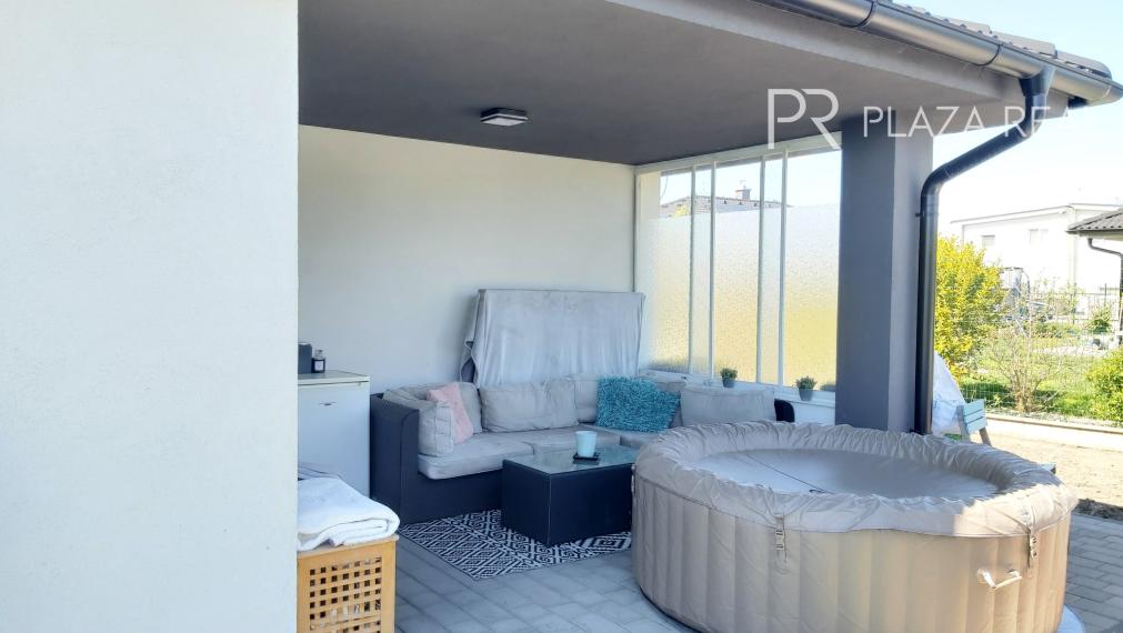 REZERVOVANÉ NOVOSTAVBA 4 izbový rodinný dom v Malom Raji  ponúka súkromie v tichej ulici