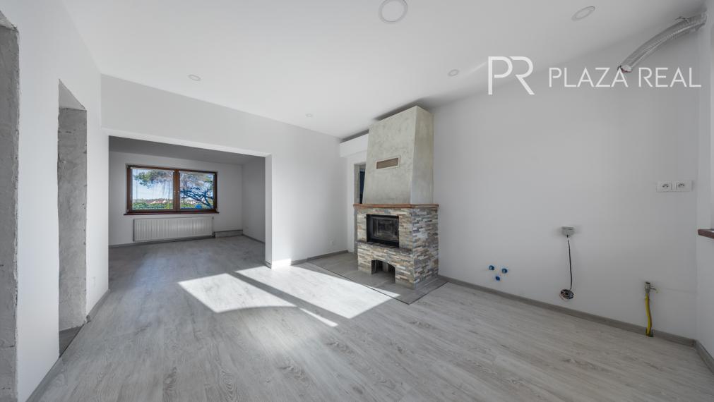 Lozorno - predaj 6-izbového rodinného domu s veľkou záhradou a garážou, 1119 m2.  REZERVOVANÉ