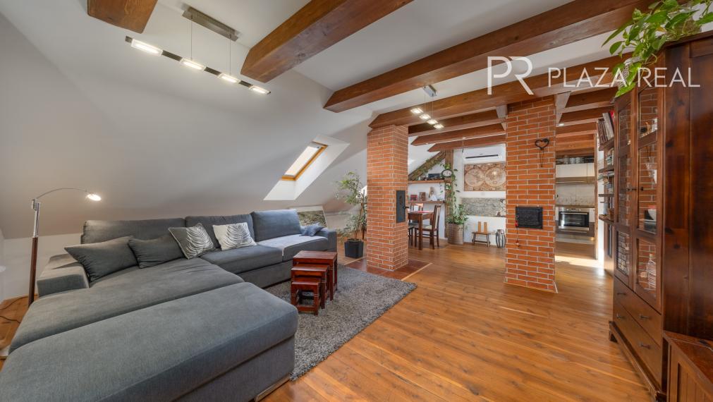 Lozorno - predaj 6-izbového rodinného domu s veľkou záhradou a garážou, 1119 m2.  REZERVOVANÉ