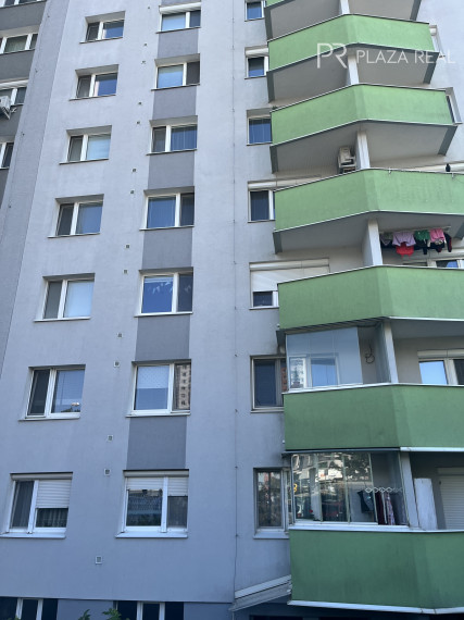 PREDAJ - Pekný priestranný byt vo výbornej lokalite - Beniakova ulica