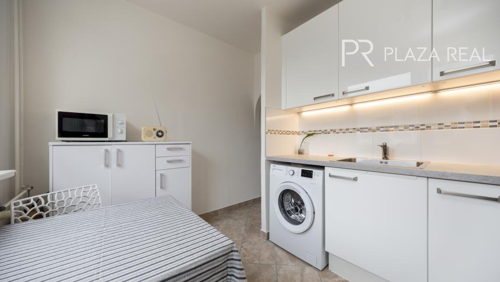 REZERVOVANÉ. Predaj 3-izbový slnečný byt s loggiou, 3. poschodie, 70 m2, Toryská ul.č.9, Bratislava-Vrakuňa