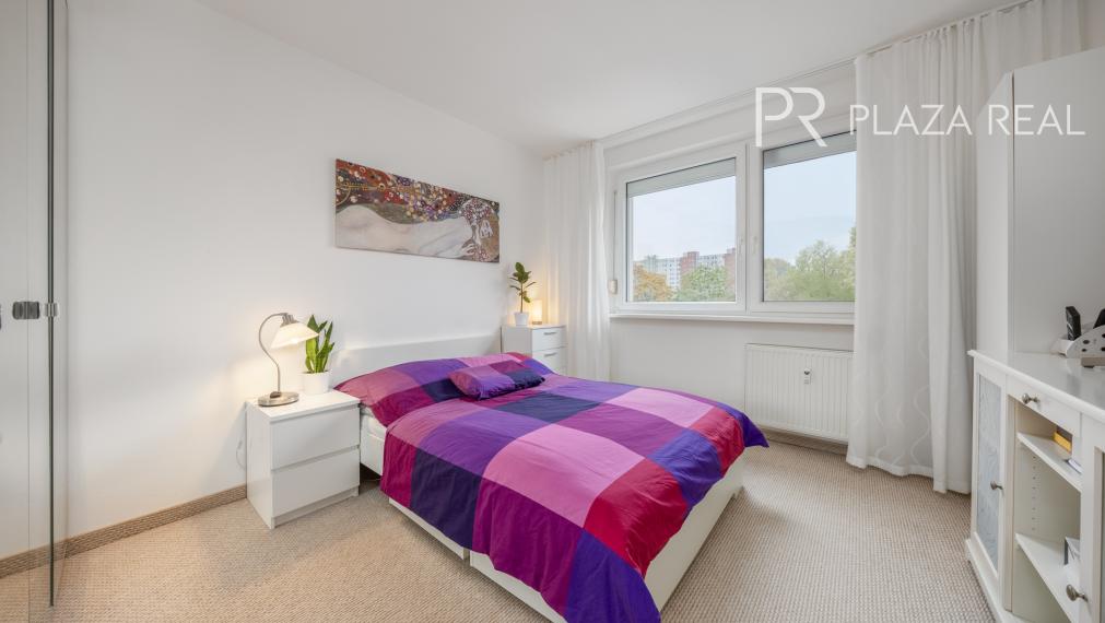 REZERVOVANÉ. Predaj 3-izbový slnečný byt s loggiou, 3. poschodie, 70 m2, Toryská ul.č.9, Bratislava-Vrakuňa