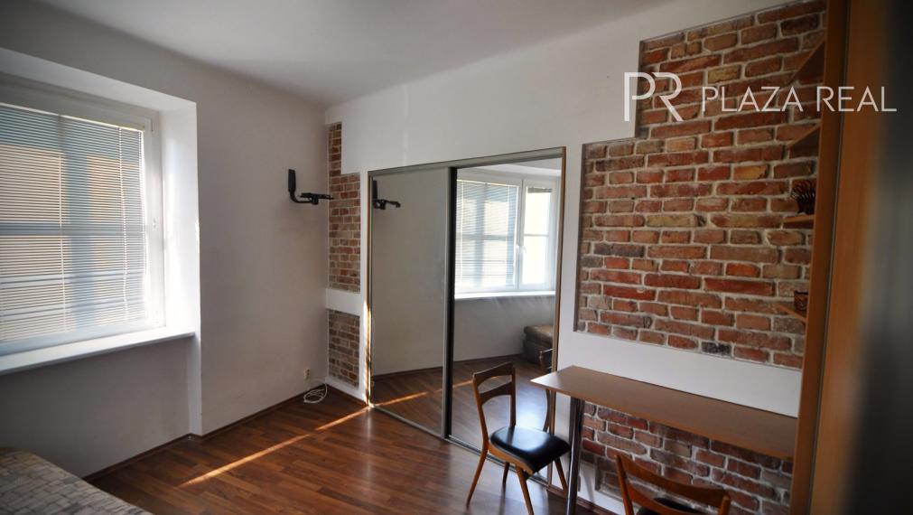 Prenájom - 2. izbový byt, Nové Mesto, Česká ul., útulný, širšie centrum.