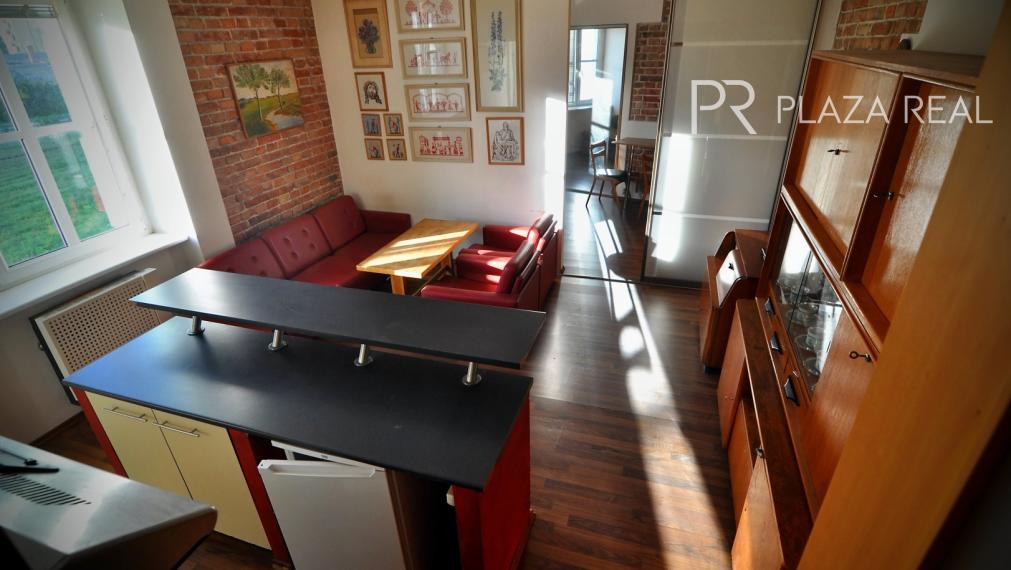 Prenájom - 2. izbový byt, Nové Mesto, Česká ul., útulný, širšie centrum.