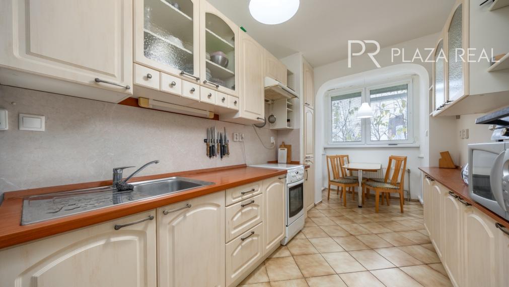 Predaj - 3-izbový svetlý byt, 64 m2, loggia 5m2, Matejkova ulica, Bratislava - Dlhé Diely