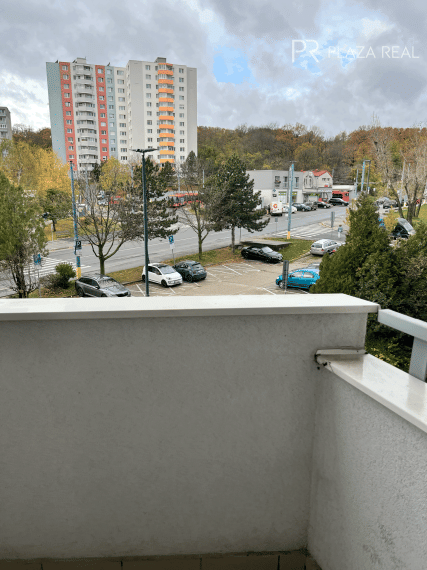 PREDAJ - Pekný priestranný byt vo výbornej lokalite - Beniakova ulica