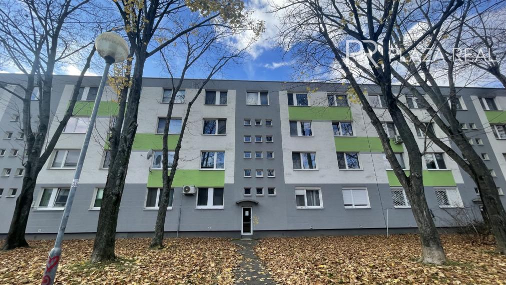 PREDAJ -  pekný, útulný 3 izb. byt v tichej zelenej časti Ružinova