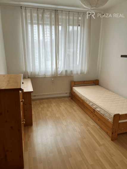 PREDAJ - Pekný veľký byt na Dlhých Dieloch - Beniakova