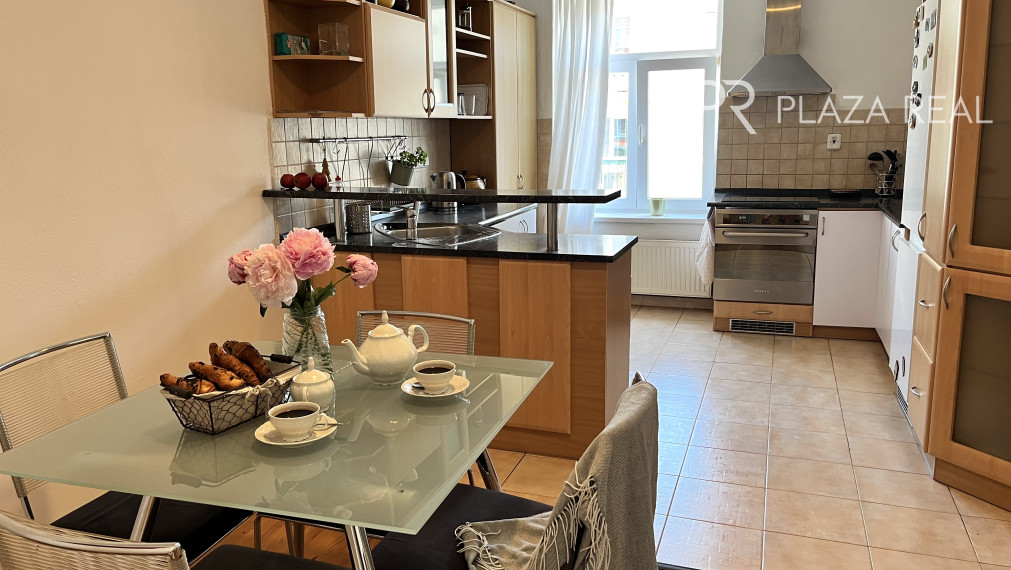 PRENÁJOM - Krásny 2 izbový veľký byt v centre mesta - Medená