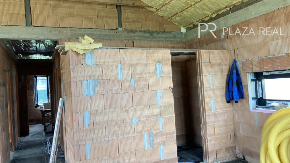 Banka ( Piešťany ), Predaj RD - holodom