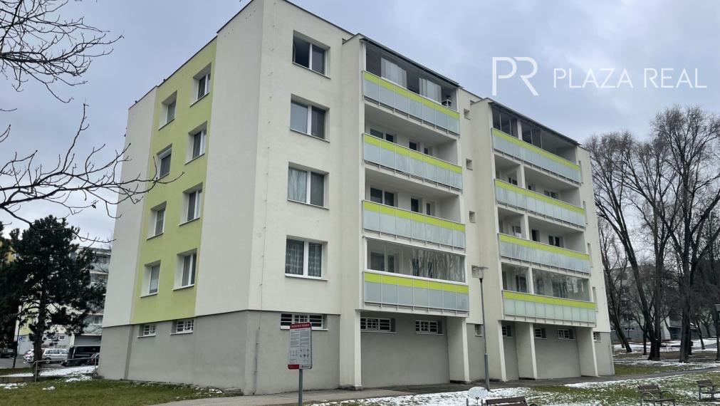 3 izbový byt - Nemčíkova, Dúbravka - Záluhy, krásne zelené prostredie, TOP lokalita, celková rekonštrukcia