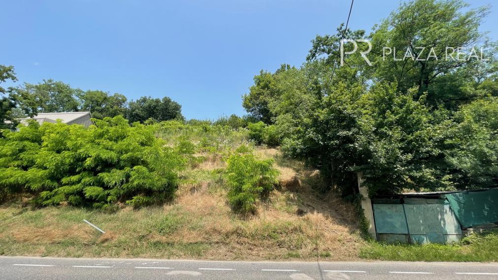 Slnečný pozemok veľkorysých rozmerov - Devínska cesta, časť Zlaté schody.