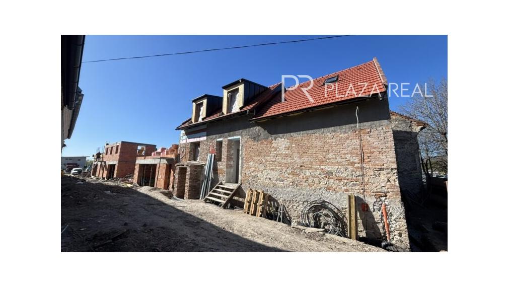 PREDAJ - Ponúkame na predaj kompletne prerobený Ľudový dom s krásnou klenbovou pivnicou