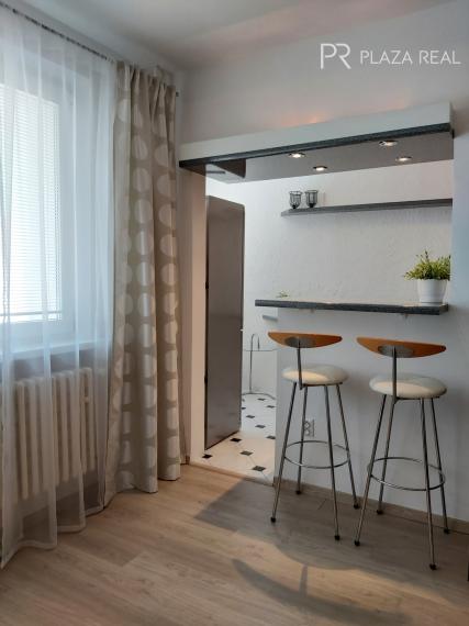 Predaj 3 izbového slnečného výnimočného bytu s vlastnou TERASOU a loggiou na ulici L. Fullu v Karlovej vsi. 80m2 byt+terasa 80m2+loggia6m2