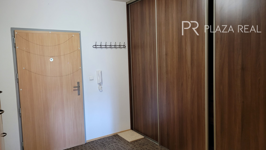 PRENÁJOM- 2 izb. byt s loggiou na Haburskej ul., BA-Ruzinov