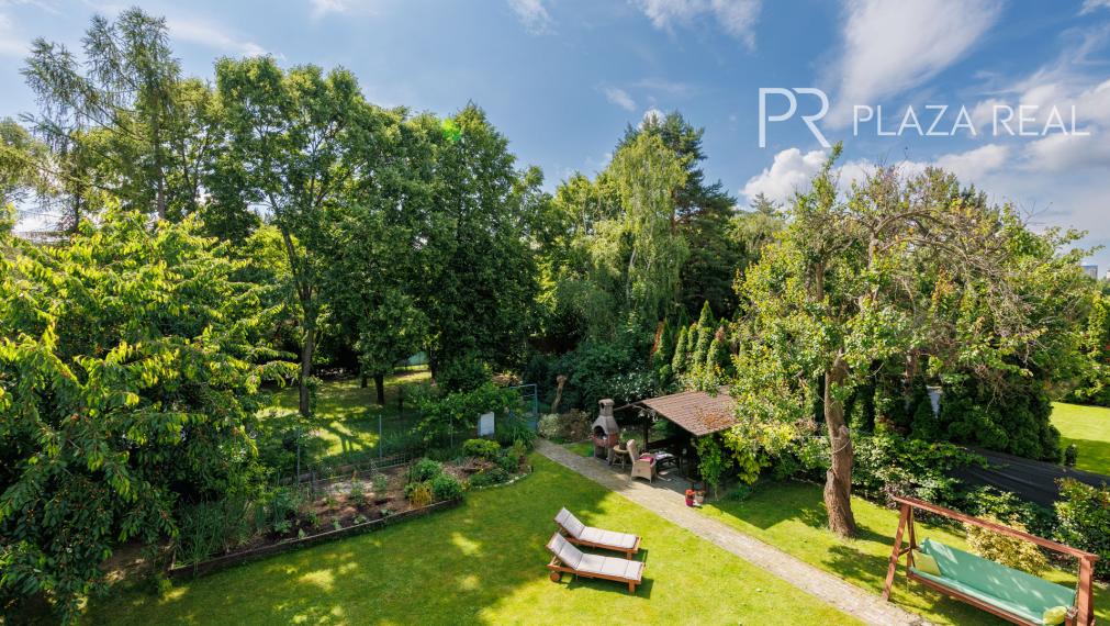 PREDAJ- priestranný RD s krásnym pozemkom v BA- Vrakuňa