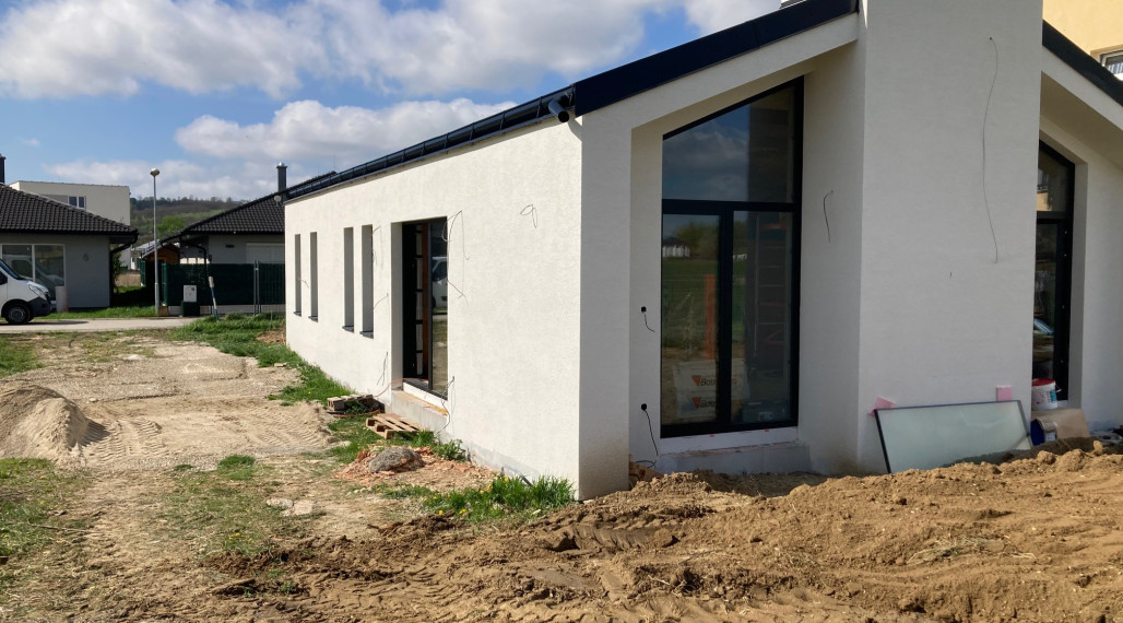 Banka ( Piešťany ), Predaj RD - holodom