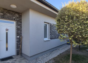 Novostavba samostatného moderného 4-izbového rodinného domu s terasou na pozemku 510 m² - fotografia 5