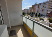 Predaj 3 izbového slnečného výnimočného bytu s vlastnou TERASOU a loggiou na ulici L. Fullu v Karlovej vsi. 80m2 byt+terasa 80m2+loggia6m2 - fotografia 6