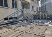 Predaj 3 izbového slnečného výnimočného bytu s vlastnou TERASOU a loggiou na ulici L. Fullu v Karlovej vsi. 80m2 byt+terasa 80m2+loggia6m2 - fotografia 1