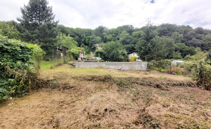 REZERVOVANÝ  POZEMOK NA PREDAJ BRATISLAVA IV.+STAVEBNÉ POVOLENIE+PROJEKT BUNGALOV - fotografia 9