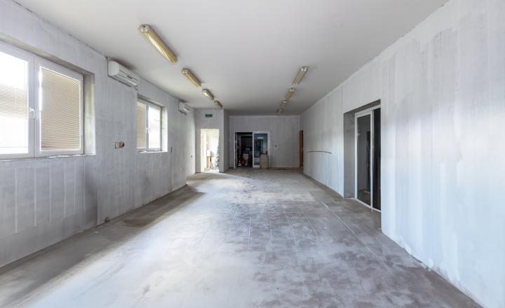 Predaj pozemku, budovy s apartmánmi, 5457 m2, Pravenec, Prievidza - fotografia 7
