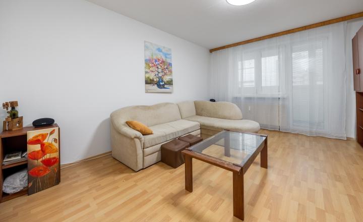 Predaj - 3-izbový svetlý byt, 64 m2, loggia 5m2, Matejkova ulica, Bratislava - Dlhé Diely - fotografia 1