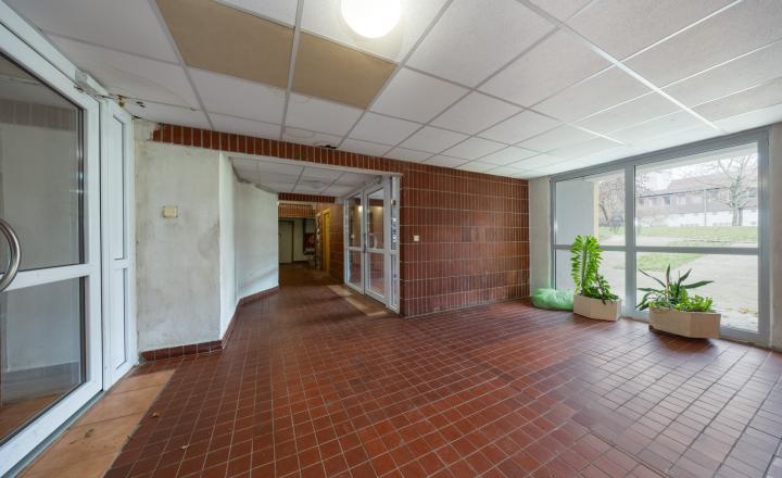 Predaj - 3-izbový svetlý byt, 64 m2, loggia 5m2, Matejkova ulica, Bratislava - Dlhé Diely - fotografia 12