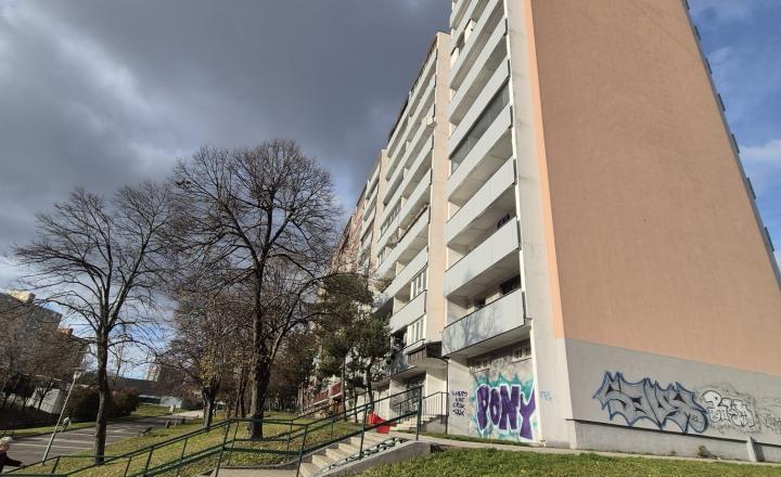 REZERVOVANE pekný jednoizbový byt Bratislava Dúbravka, Landauova - fotografia 3