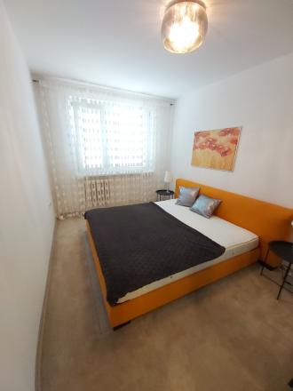 Predaj 3 izbového slnečného výnimočného bytu s vlastnou TERASOU a loggiou na ulici L. Fullu v Karlovej vsi. 80m2 byt+terasa 80m2+loggia6m2 - fotografia 16