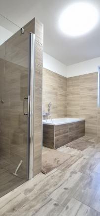 Novostavba samostatného moderného 4-izbového rodinného domu s terasou na pozemku 510 m² - fotografia 35