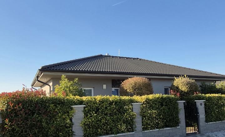 Novostavba samostatného moderného 4-izbového rodinného domu s terasou na pozemku 510 m²