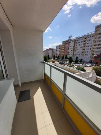Predaj 3 izbového slnečného výnimočného bytu s vlastnou TERASOU a loggiou na ulici L. Fullu v Karlovej vsi. 80m2 byt+terasa 80m2+loggia6m2 - fotografia 5